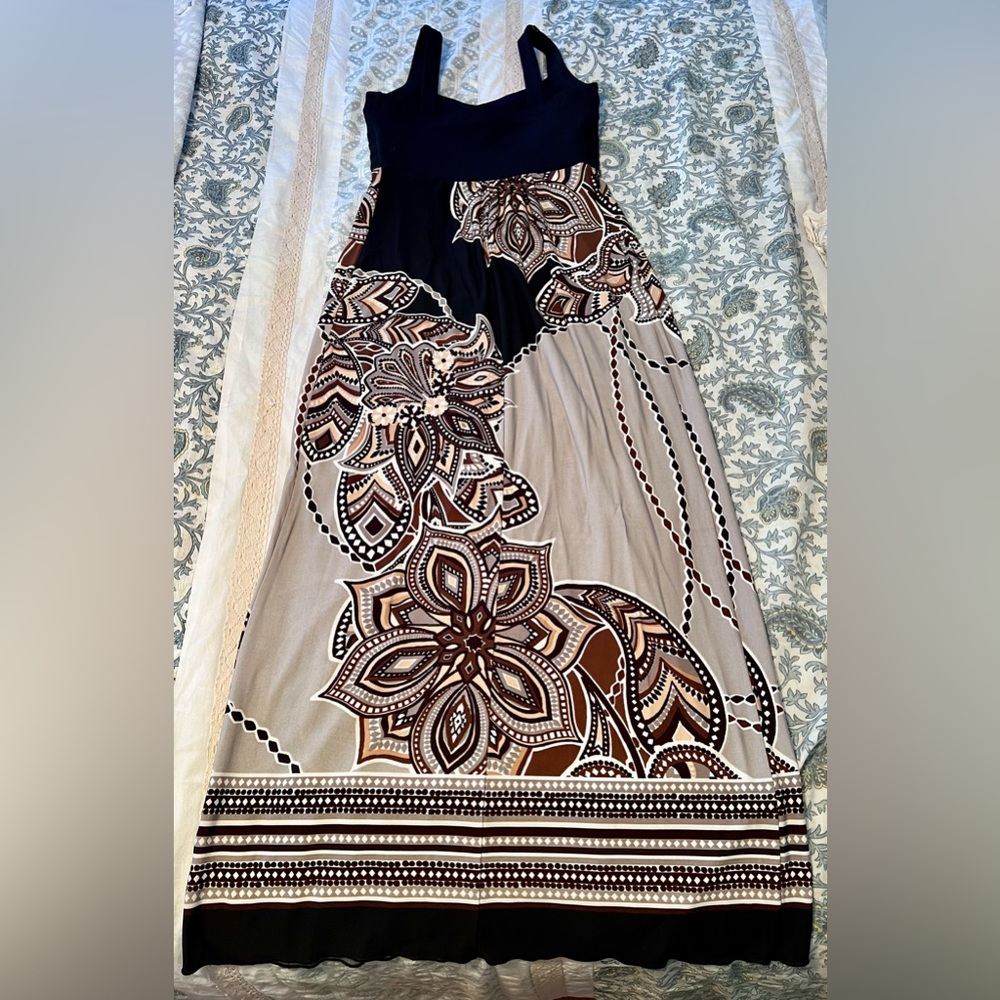 Maxi dress, no zippers